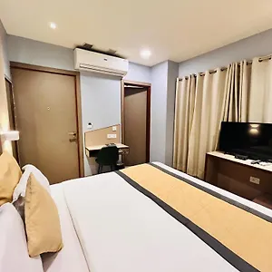 *** Hotel Western Blu India